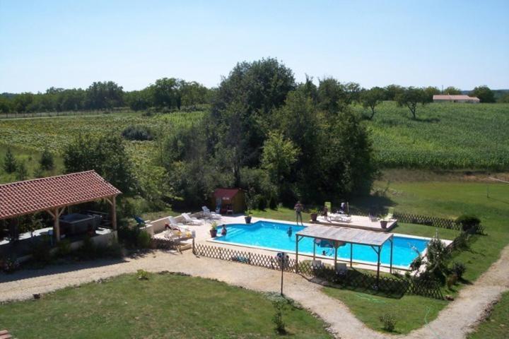 L'Hermitage Des 4 Saisons Hotel La Gonterie-Boulouneix Екстериор снимка