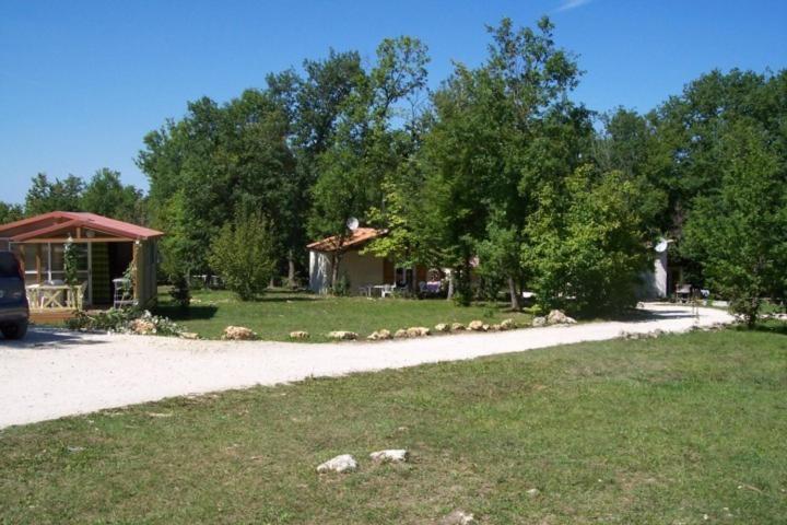 L'Hermitage Des 4 Saisons Hotel La Gonterie-Boulouneix Стая снимка